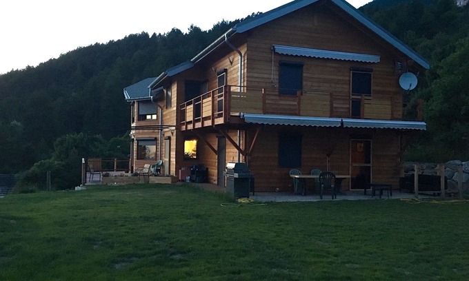 La Batie-Neuve House | Serene House on the Heights with Lake View & Spa Amenities