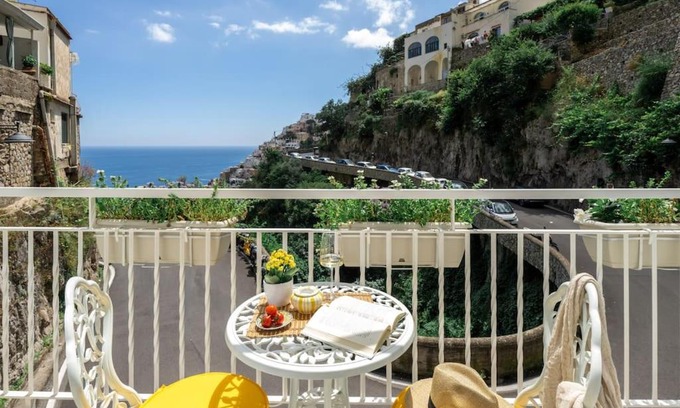 Liparlati Apartment | Family-Friendly Getaway at House on the Rock - Rated 9.4/10