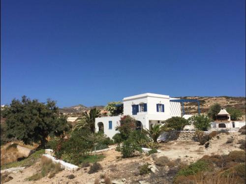 Psathi House | House on the rocks