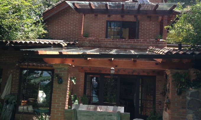 Valle de Bravo House | Lakeview Retreat with Hot Tub, Pool & Pet-Friendly Space