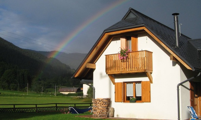 Tarvisio Ski Chalet | Serene Mountain View Retreat in a Peaceful Location