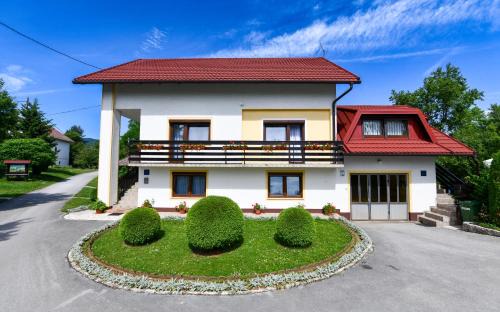 Irinovac House | Pet-Friendly Escape at House Pavlic - Guest Rated 9.4/10
