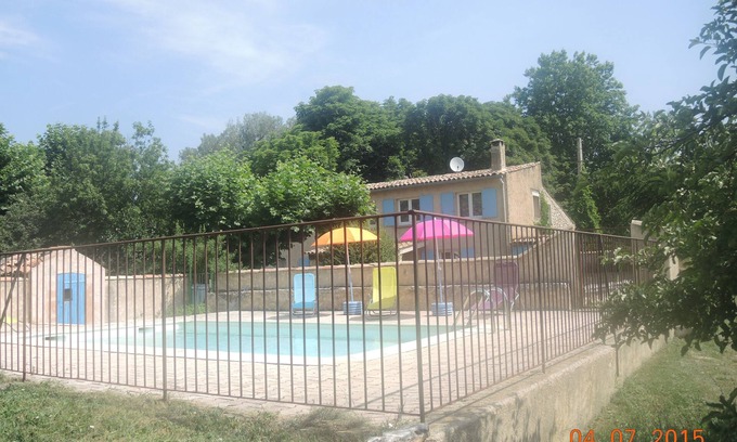 Monieux House | Idyllic House with Private Pool Near Mont Ventoux