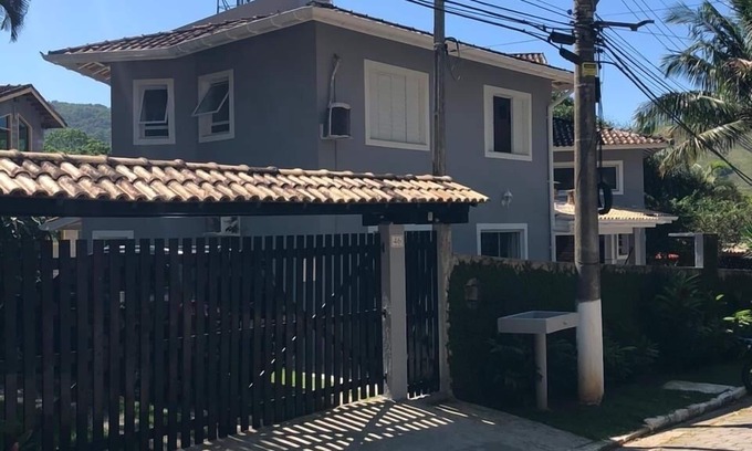 Toque Toque House | Pet-Friendly House Rental with Ocean Views in Toque Toque