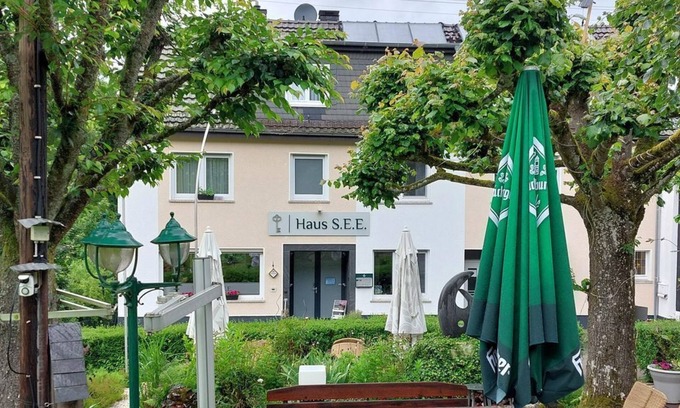 Marienthal Apartment | Cozy Double Room at House S.E.E. with Breakfast Included