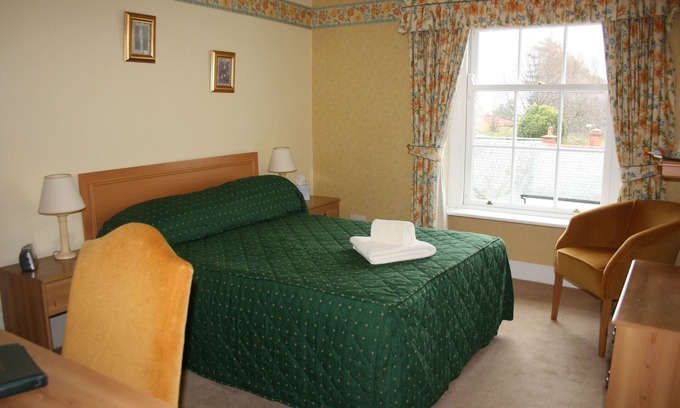 Dunster Apartment | Comfortable Stay at 29 High Street Dunster with Breakfast
