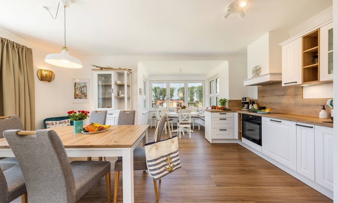 Bresewitz House | Modern Oceanfront Retreat with Spa and Pet-Friendly Comfort