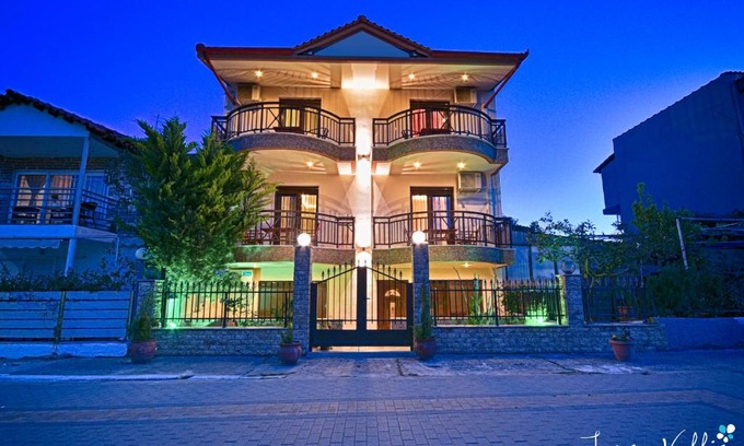 Sarti Apartment | House Vallis