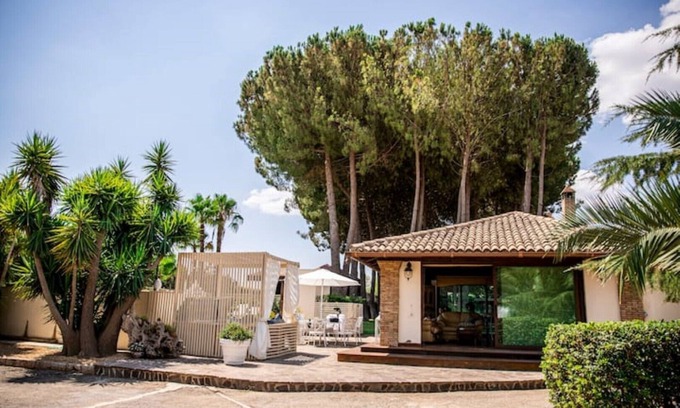 Canicatti Villa | Inviting Villa in Canicattì: Perfect for Family Getaways