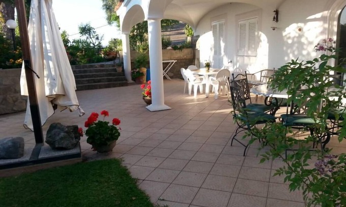 Casamicciola Terme House | Cozy Villa in Casamicciola Terme with Ocean View & Spa