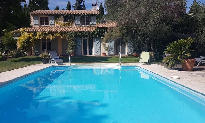 Maillane House | Enchanting Villa in Maillane with Private Pool & Ocean View