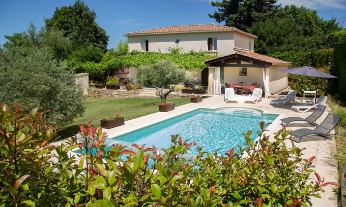 Malaucene House | Idyllic Villa in Malaucène with Ocean View & Private Pool
