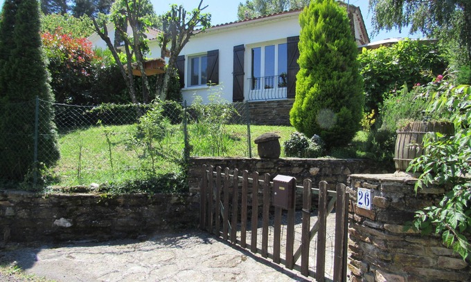 Senechas House | Pet-Friendly Villa in Sénéchas with Perfect 10/10 Rating