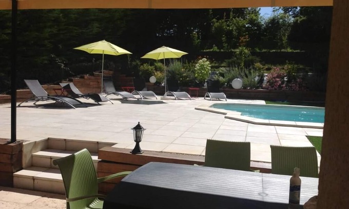 Sarlat-la-Caneda House | Pet-Friendly House in Sarlat with Private Pool & Kitchen