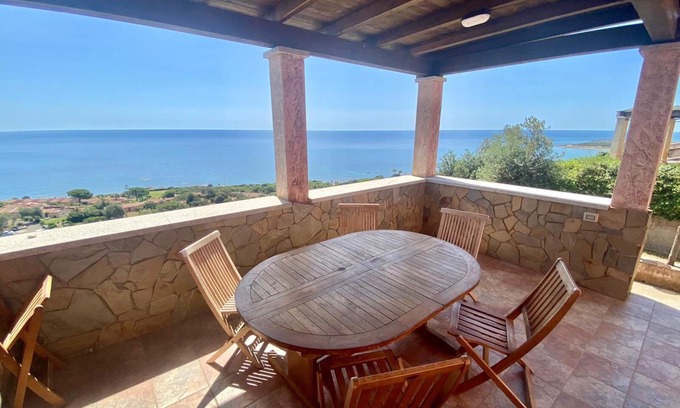 Villaputzu Villa | Charming Villa in Villaputzu with Oceanfront Pool and Spa