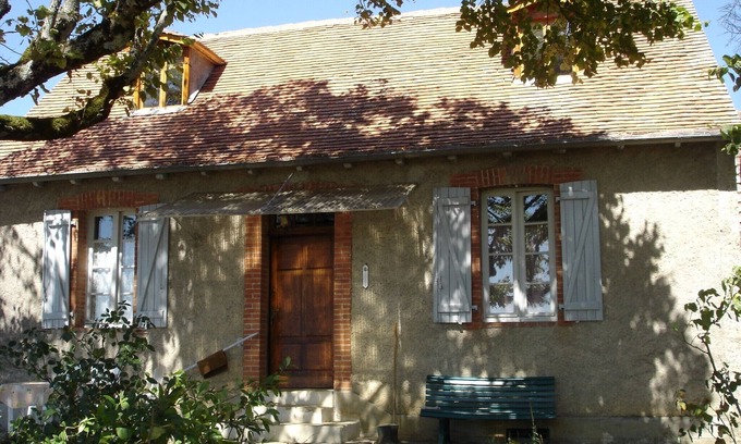 Villeneuve d'Aveyron House | Cozy House in Villeneuve d'Aveyron - Pet and Child Friendly