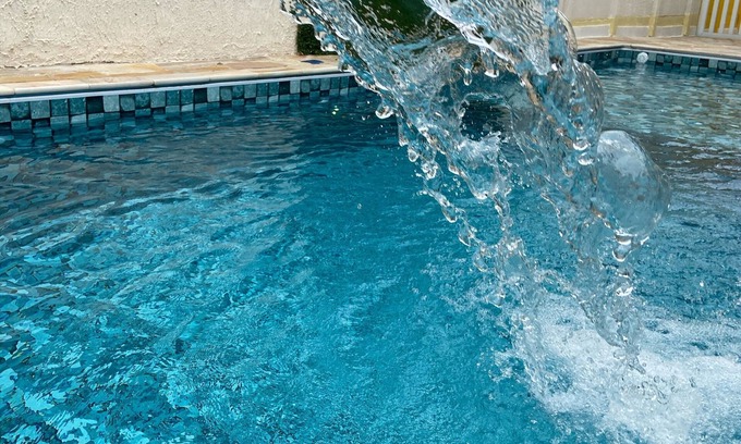 Jardim Neptunia House | Inviting House with Pool in Bertioaga Indaia for Families