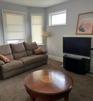 South Bend House | Cozy Shared 4 Bedroom House with Family-Friendly Amenities