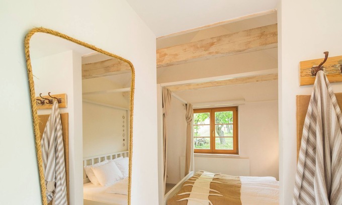 Deutsch Schuetzen-Eisenberg Ski Chalet | Weinloft I: Idyllic Vineyard Retreat with Ocean Views