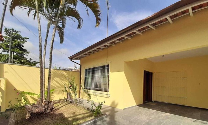 Itagua House | Unforgettable 4-Bedroom House with Ocean View in Itaguá