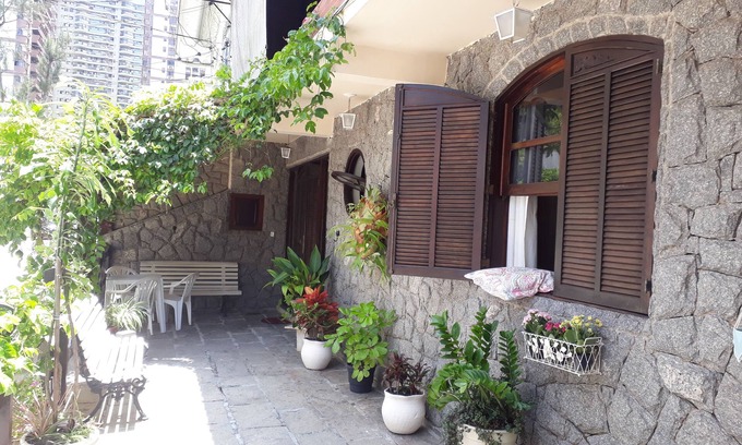 Barra da Tijuca House | Spacious 5-Bedroom House near Praia da Barra Beach