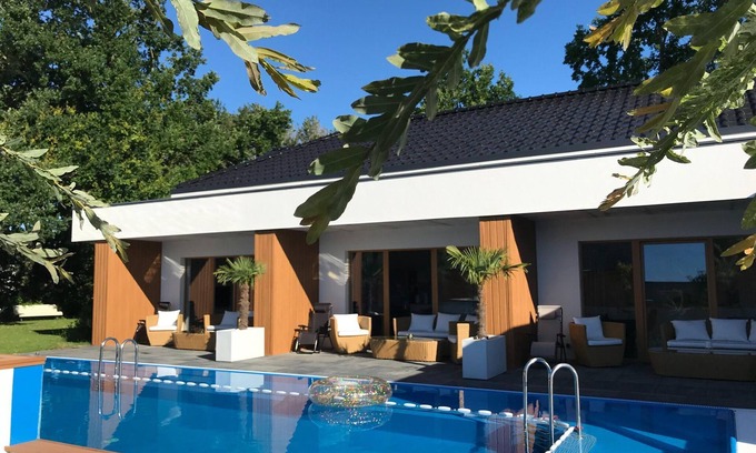 Swinoujscie House | House with a private swimming pool and sauna
