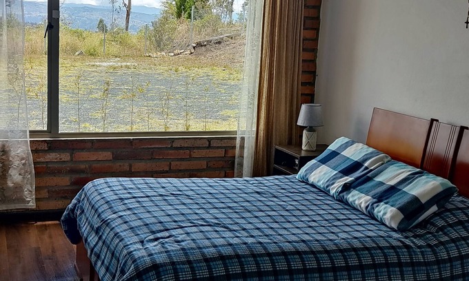 Deleg Cottage | Scenic House with Breathtaking Views and Spa Amenities