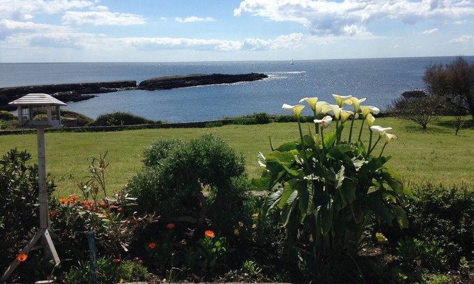 Groix House | Beachfront Retreat with Ocean Views and Spa Amenities