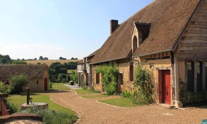 Sarge-sur-Braye House | Inviting House with Character in Perche, 2h from Paris