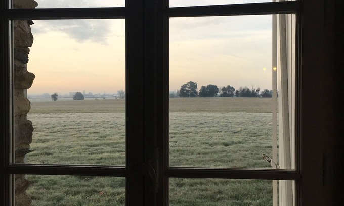 Marans House | Charming Retreat Surrounded by Fields with Pool & Spa