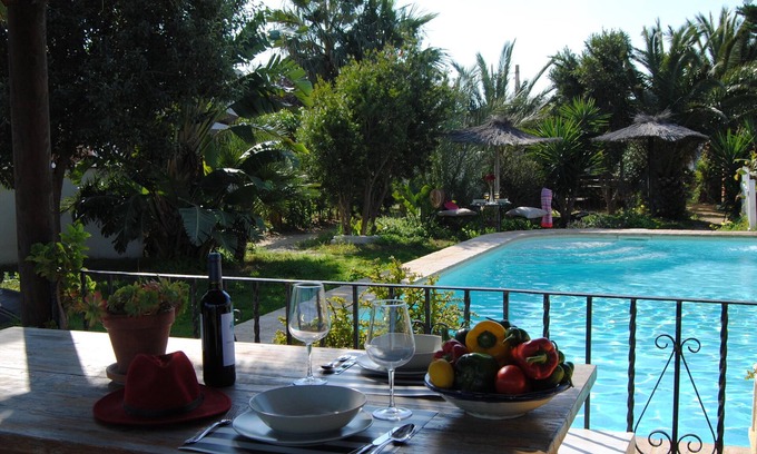 Barbate Cottage | Relax in Nature: Beachside House with Pool & Ocean Views