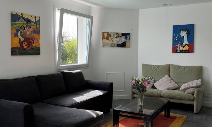 Veyre-Monton Villa | House with direct access to the ground floor, 5 min from the A75, recharging point (fee payable) on site, breakfast kit