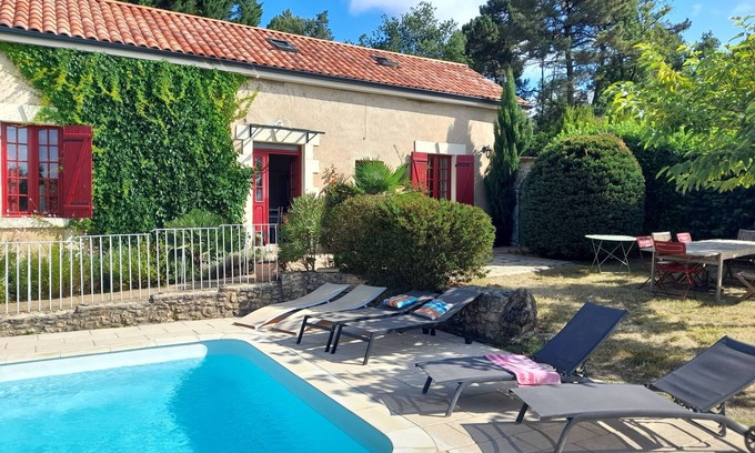 Pressignac-Vicq House | Elegant House with Garden & Ocean View - Rated 8.6/10