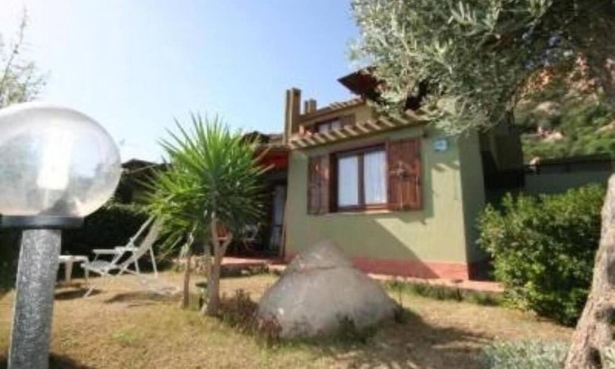 Costa Rei House | Idyllic House with Garden & Heated Pool - 10/10 Rated