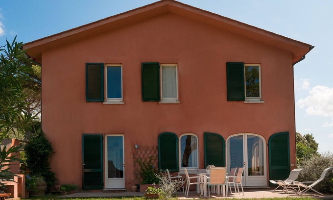 Portoferraio House | Serene House with Garden & Pool, Breathtaking Views Await