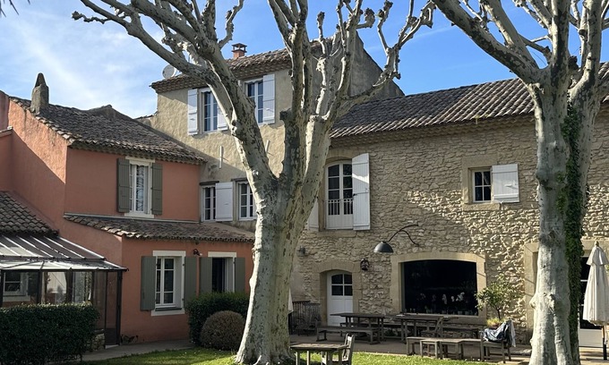 Caderousse House | Relaxing Retreat with Heated Pool, Jacuzzi & Ocean Views