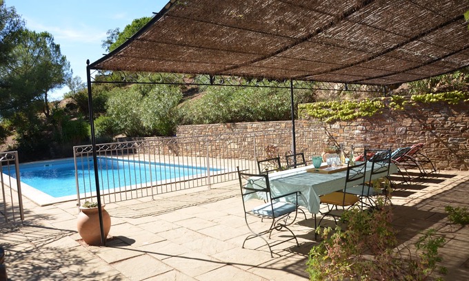 Bormes-Les-Mimosas Villa | Inviting House with Pool on 17 Hectares, Near Village