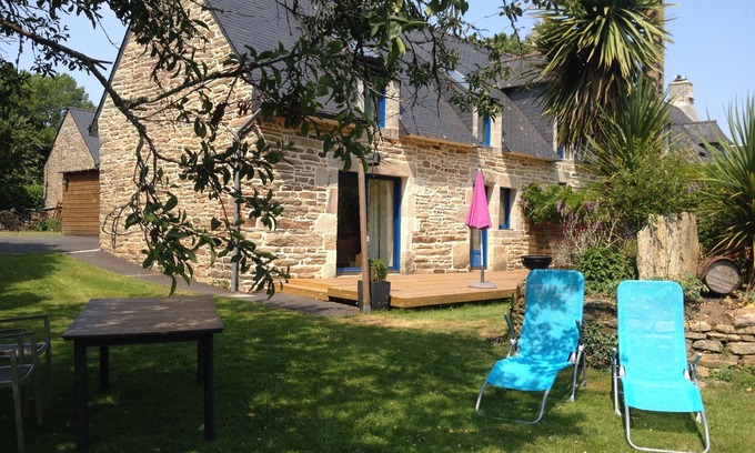 Concarneau House | Charming 3-Star House with Large Garden Near the Sea