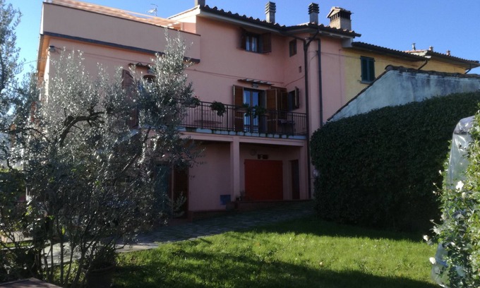 Quarrata House | Panoramic Terrace Retreat with Family-Friendly Amenities