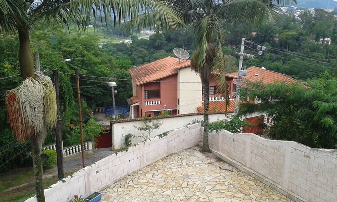 Mairipora House | Scenic House with Panoramic Views in Downtown Mairiporã