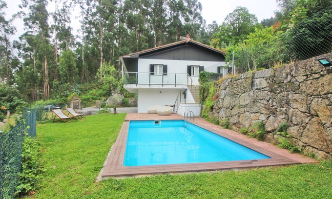 Ventosa Villa | Relaxing House with Pool and Scenic Views in Gerês