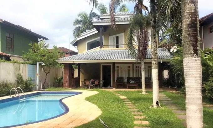 Juquehy House | Relaxing House with Pool Steps from Juquehy Beach