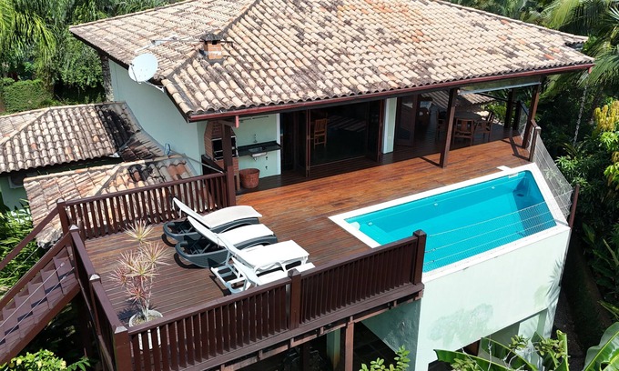 Saco da Capela House | Seaside Retreat: Poolside Haven with Ocean Views & WIFI