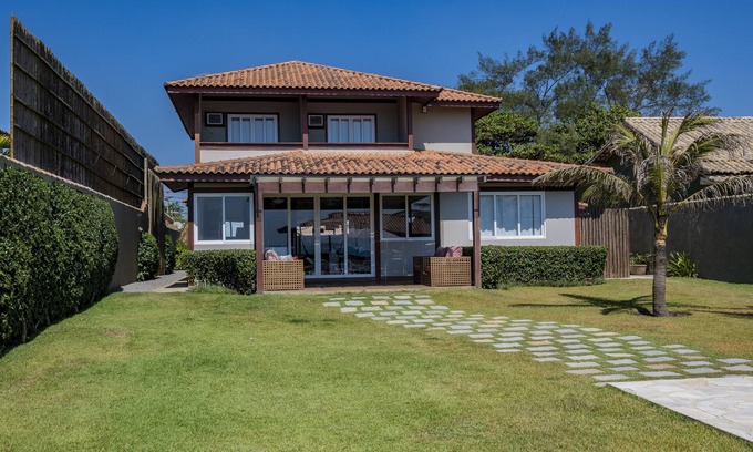 Praia Rasa House | Serene Beach House with Pool and Oceanfront Views