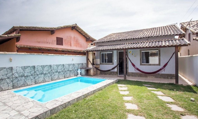 Unamar House | Inviting House with Pool and Barbecue in Unamar Cabo Frio