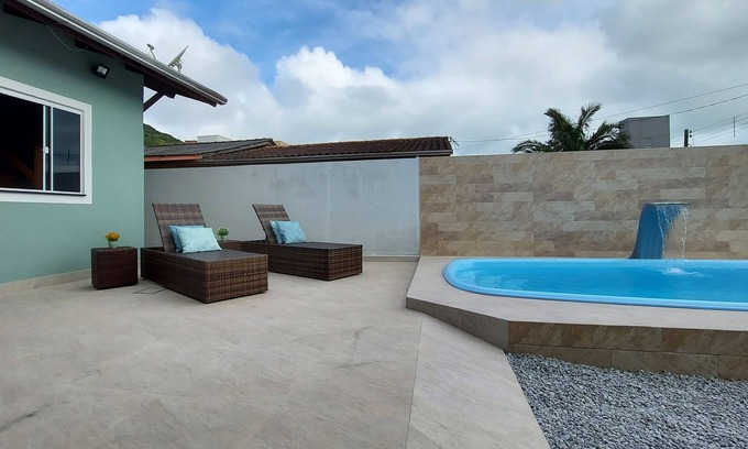 Zimbros House | Family-Friendly House with Pool in Beautiful Bombinhas