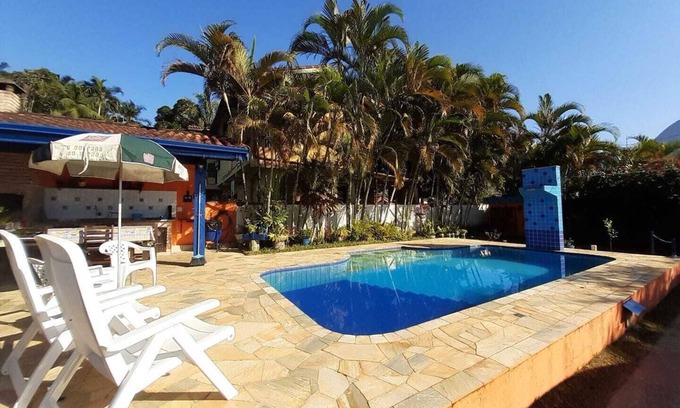 Balneario Mogiano House | Exceptional House with Pool in Gated Community, Rated 9.8