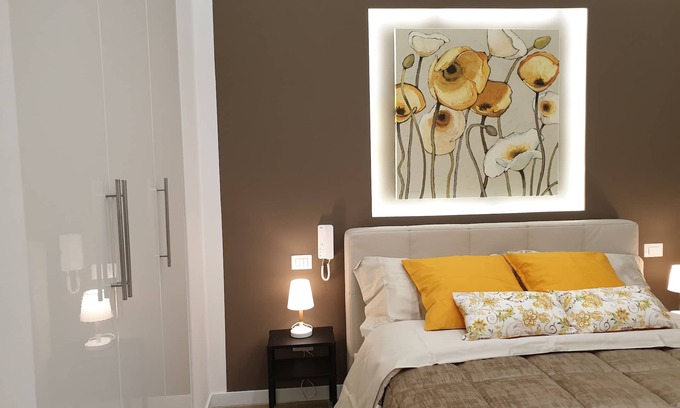 Pompei House | Idyllic House with Pool, Spa & Hot Tub - 10/10 Rated Stay