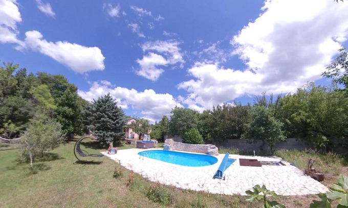 Hrboki House | Secluded House with Pool for Couples and Pet-Friendly Fun