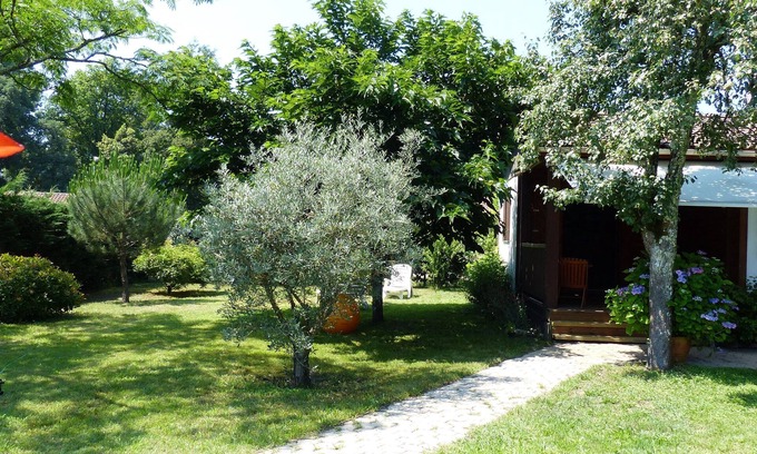Azur House | Idyllic House with Private Garden Near Landes Beaches
